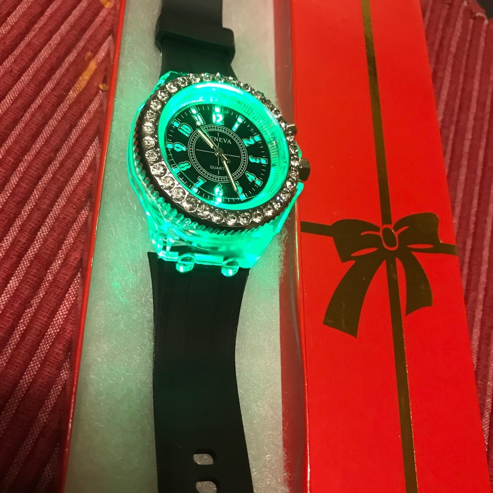 LED WATCH - Picture 2 of 2